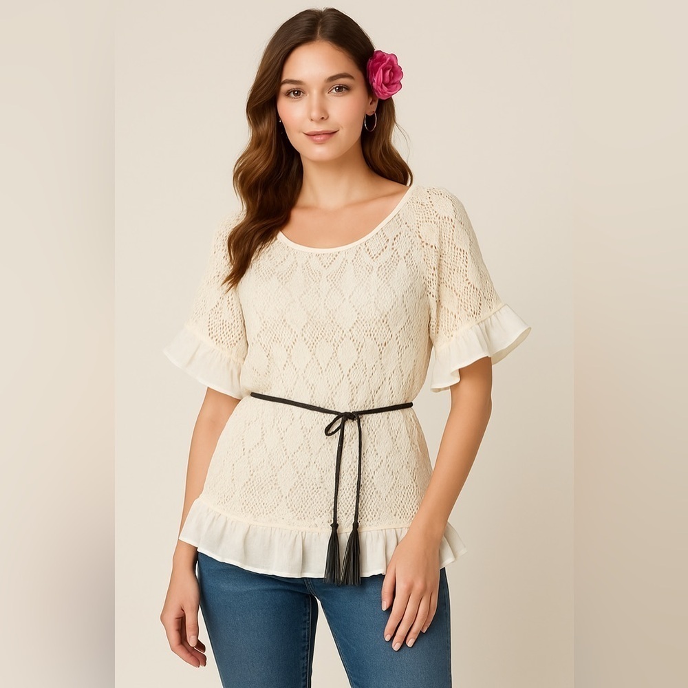 NWOT Audrey Ann Crochet Open Knit Top Shirt Size Large.